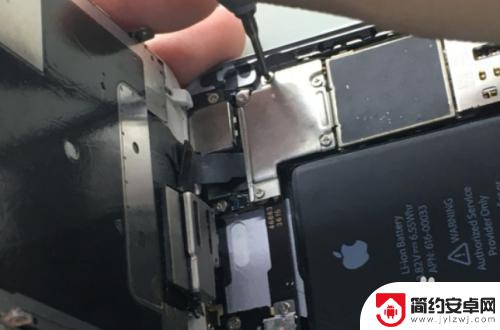 苹果6s手机怎么拆开换电池 苹果iPhone 6s拆机步骤图文教程