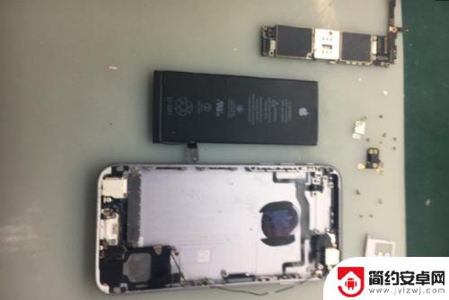 苹果6s手机怎么拆开换电池 苹果iPhone 6s拆机步骤图文教程