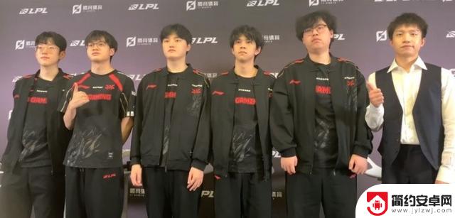 厂长回应JDG惨遭AL零封,Scout状态异常糟糕,表示要先解决内部问题