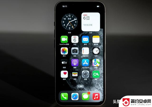 iPhone 13标准版降价至3699元，搭载A15芯片，终于迎来大跳水