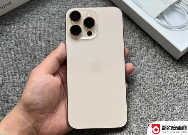 这几款iPhone依旧热销，现在入手最合适！吐槽归吐槽