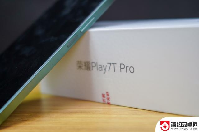 最高999元！5款最新入门手机大横评来了：谁更值得买？