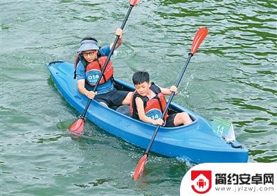 揭秘孩子过度使用手机背后的心理因素、预警信号及应对方法
